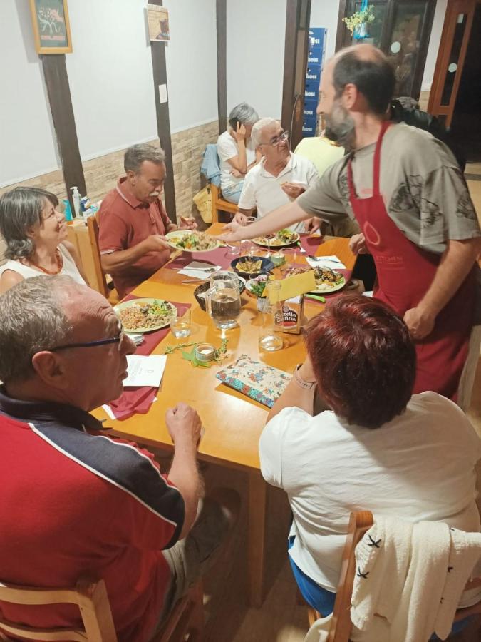 Taberna Albergue Municipal De Ages Exteriör bild